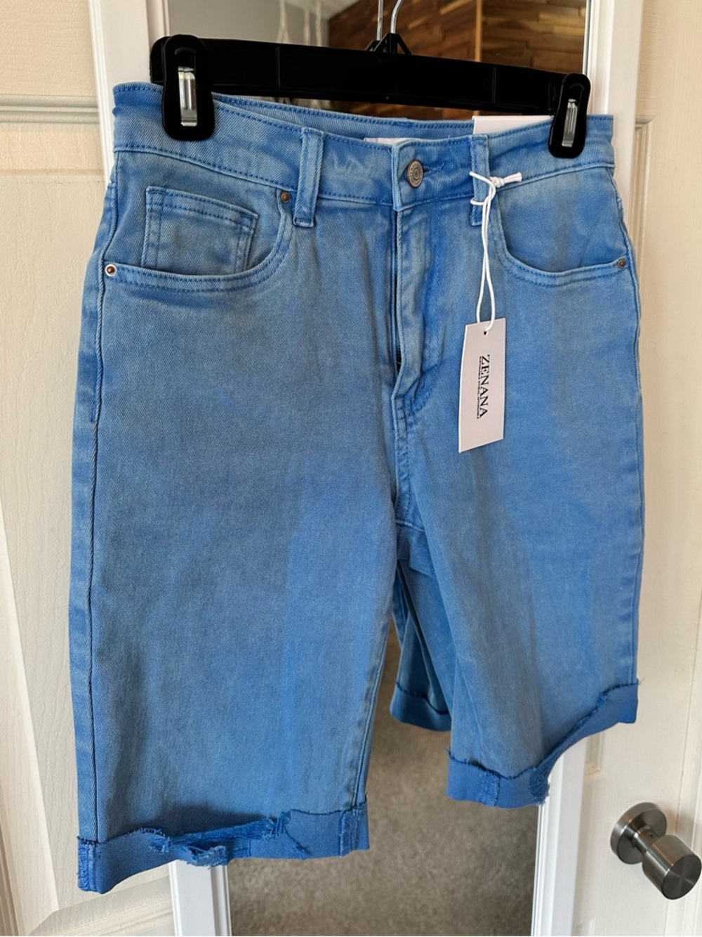 NWT💙Zenana Distressed Bermuda Shorts Small ocean blue